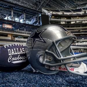 Meet your Posher, Dee